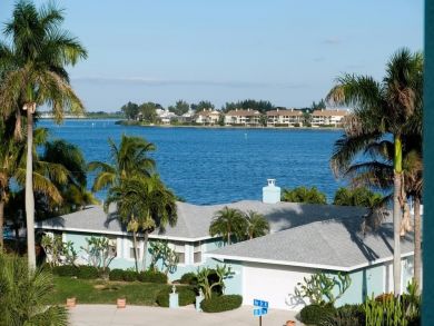 Bradenton Beach Rental  can Sleep 9 Guests